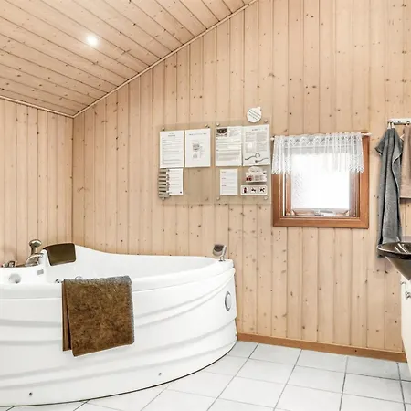 Hans - 1-2km From The Sea By Interhome Løkken
